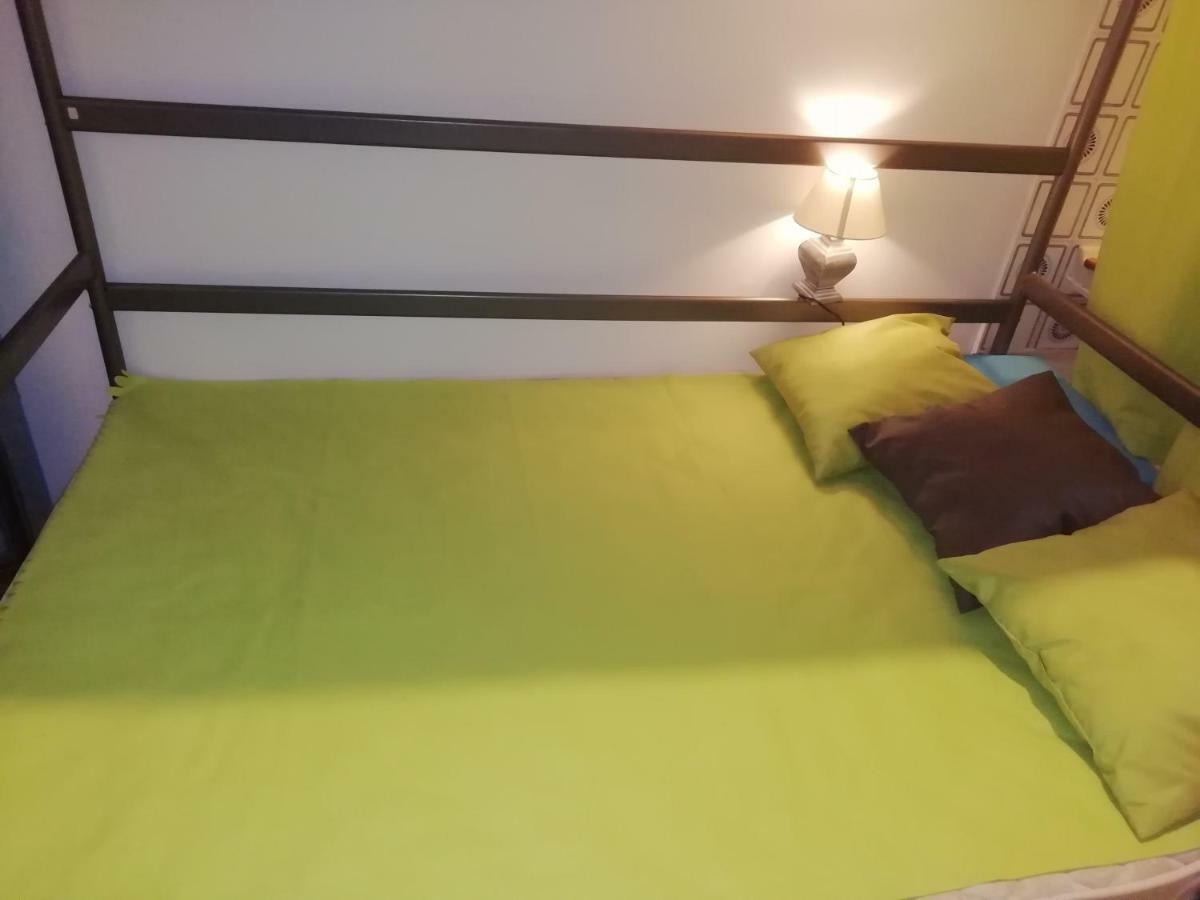 Can Pau Guesthouse Llançà Habitación foto